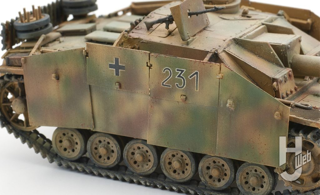 小澤京介製作「10.5cm突撃榴弾砲42 G型 中期型」車体側面アップ