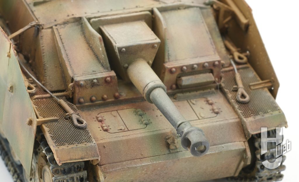 小澤京介製作「10.5cm突撃榴弾砲42 G型 中期型」車体前上面