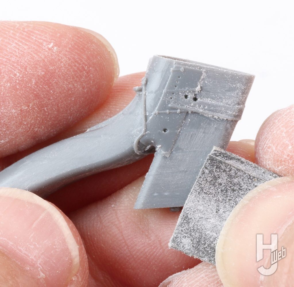 けんたろう製作「日本海軍重巡洋艦 高雄」製作中ヤスリがけ