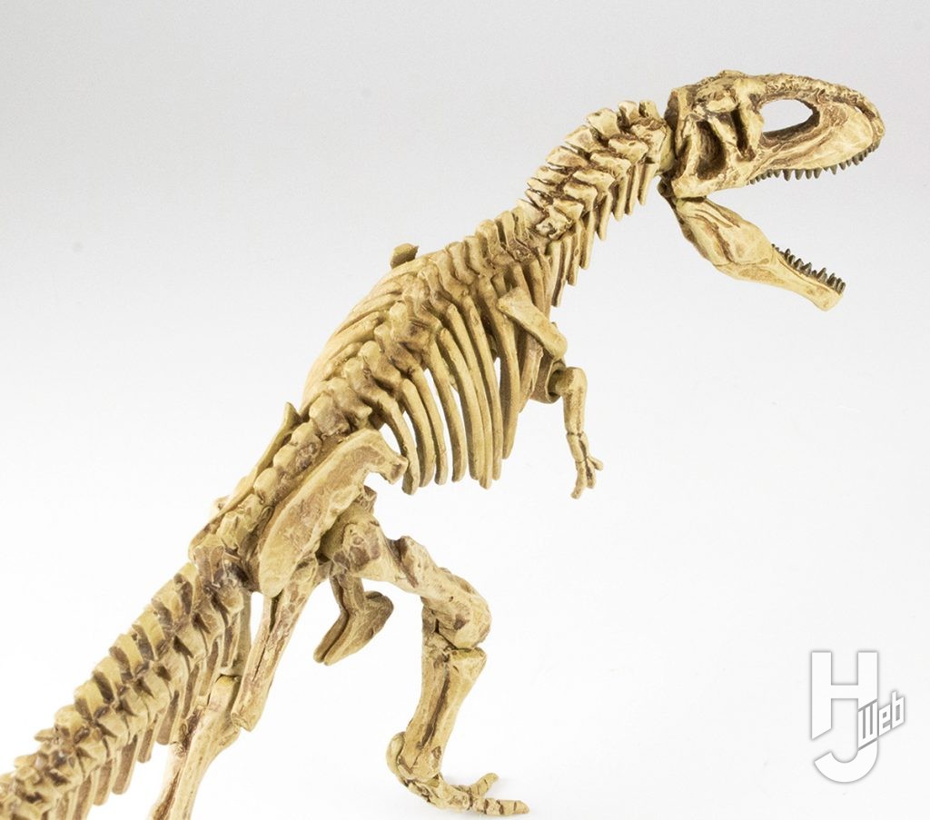 ウラベヒロト製作「ギガノトサウルス」横アップ