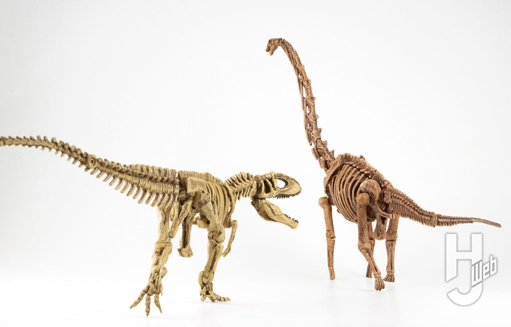 ウラベヒロト製作「ギガノトサウルス」とティタノサウルス