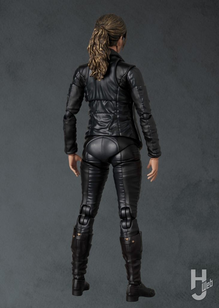 ソフィアの可動フィギュアの全体画像その2