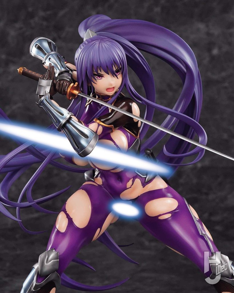 秋山凜子のフィギュアのアップ画像