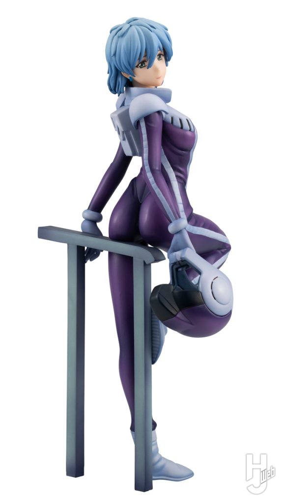 アイナ・サハリンのフィギュアの全体画像その1