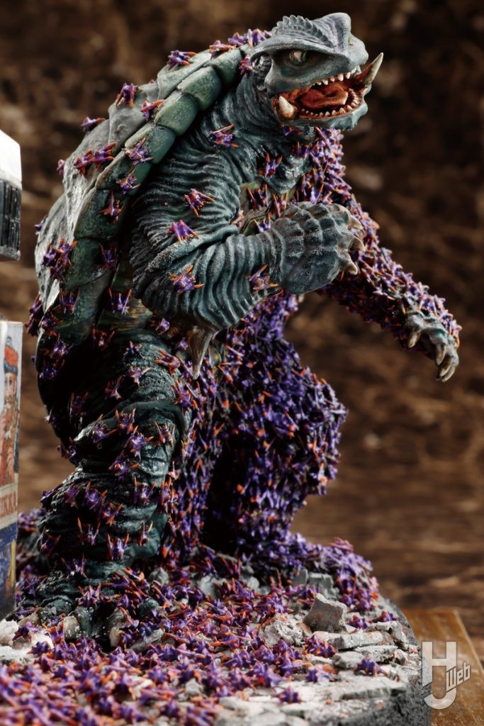 ソルジャーレギオンVSガメラのガメラのアップ画像