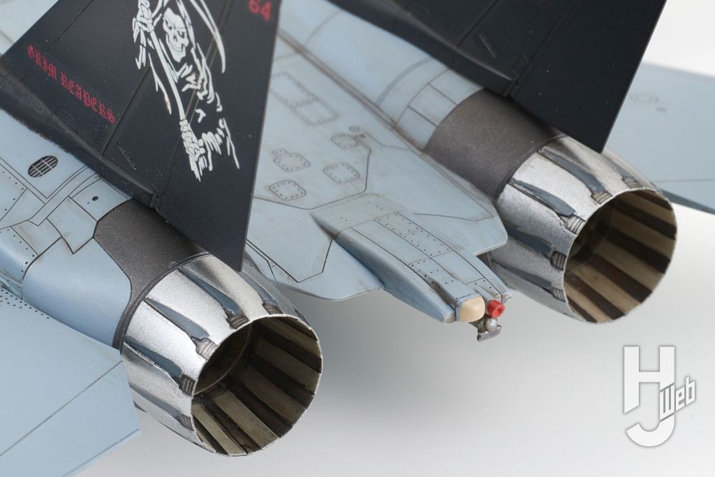 F-14Dトムキャット
A型との相違点のひとつであるF110-GE-400エンジン