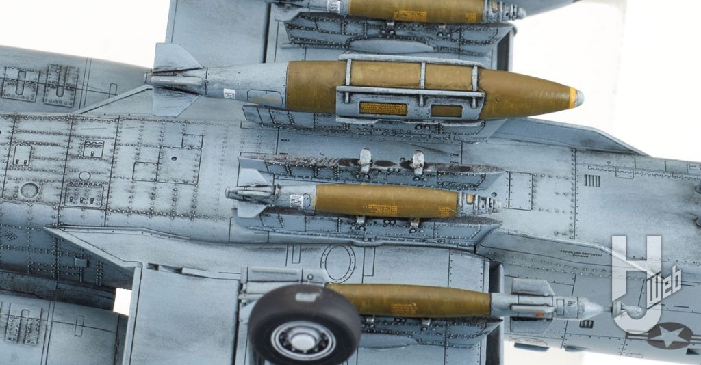 胴体や主翼下面