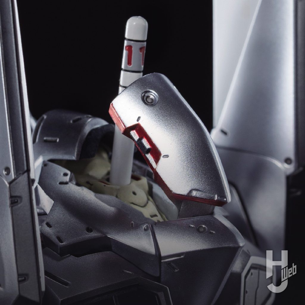 エヴァンゲリオン4号機のフィギュアのアップ画像その2