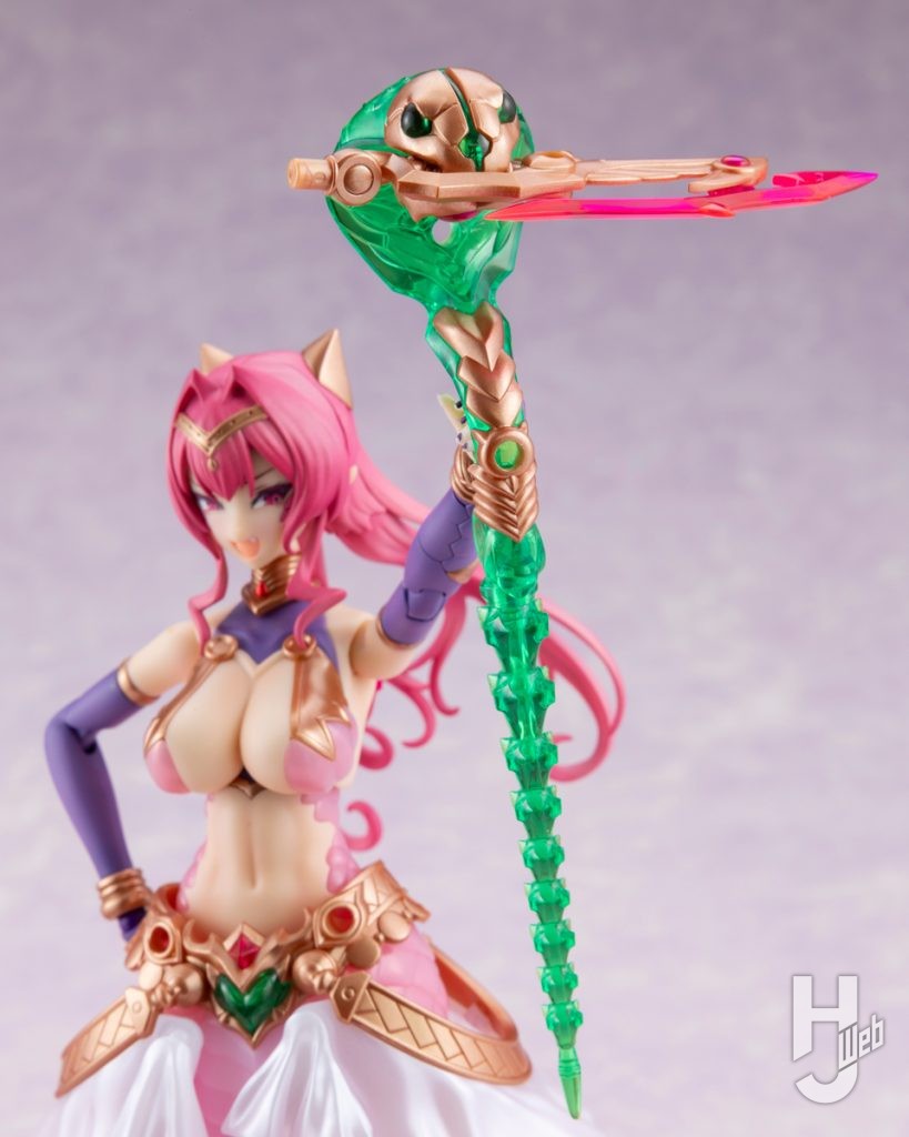 メルティーナのプラモデルの後ろ姿のアップ画像その4