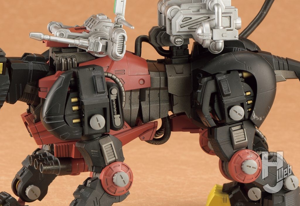 小澤京介製作「セイバータイガー-シュバルツスペシャル」胴体関節アップ2