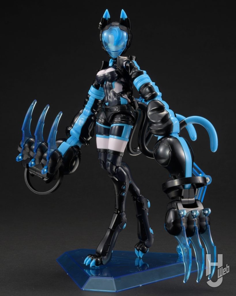 ソラ・ザ・キャットのプラモデルの全体画像その4