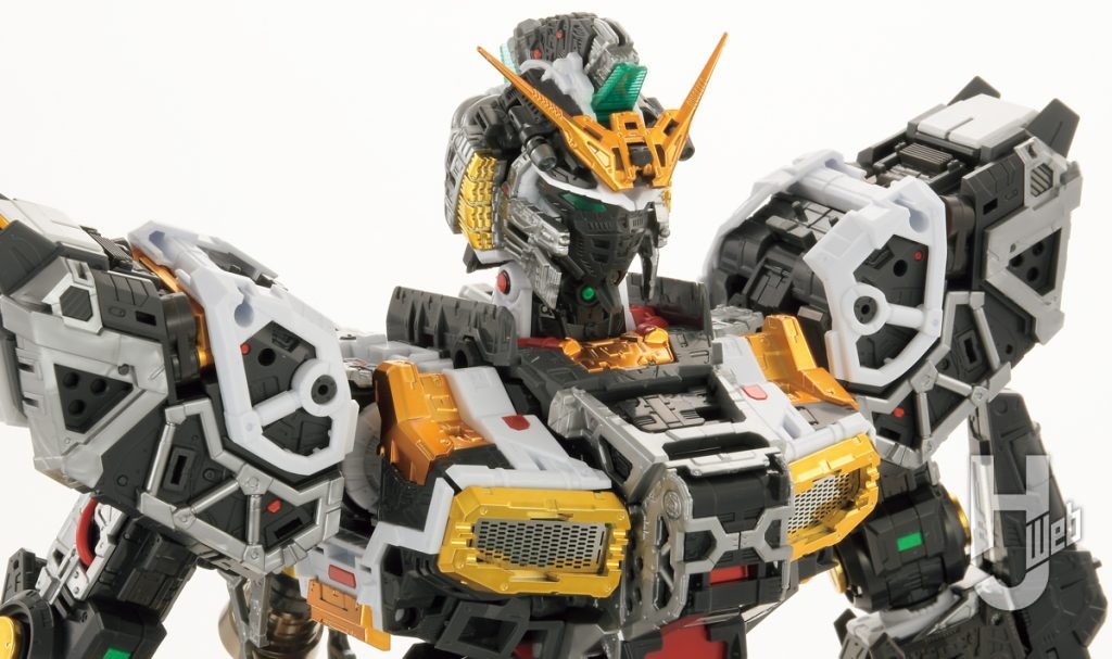 「PERFECT-GRADE-UNLEASHED-νガンダム」マテリアル胸部アップ