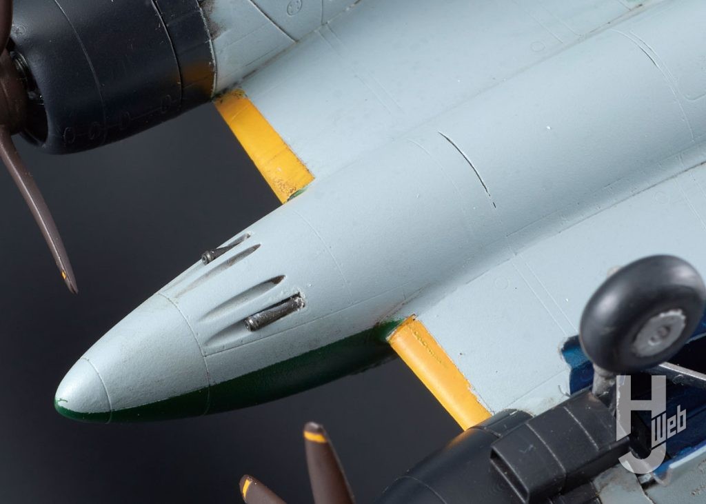 中島J5N天雷
裏　局地戦闘機仕様では、九九式二号20mm機銃と五式30mm機銃を各2挺機首下面に装備