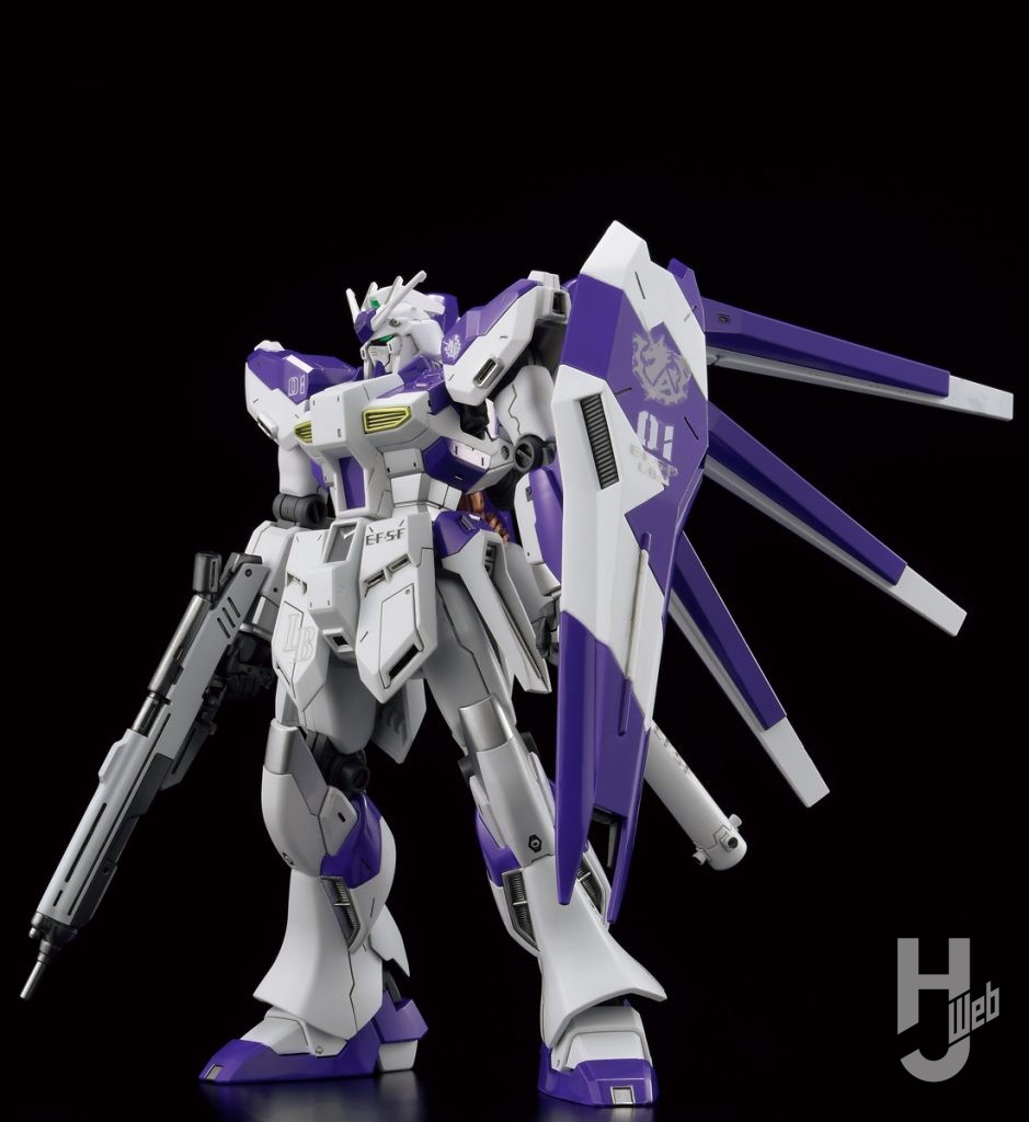 UG29 Hi-νパープルで塗装したHi-νガンダムの画像