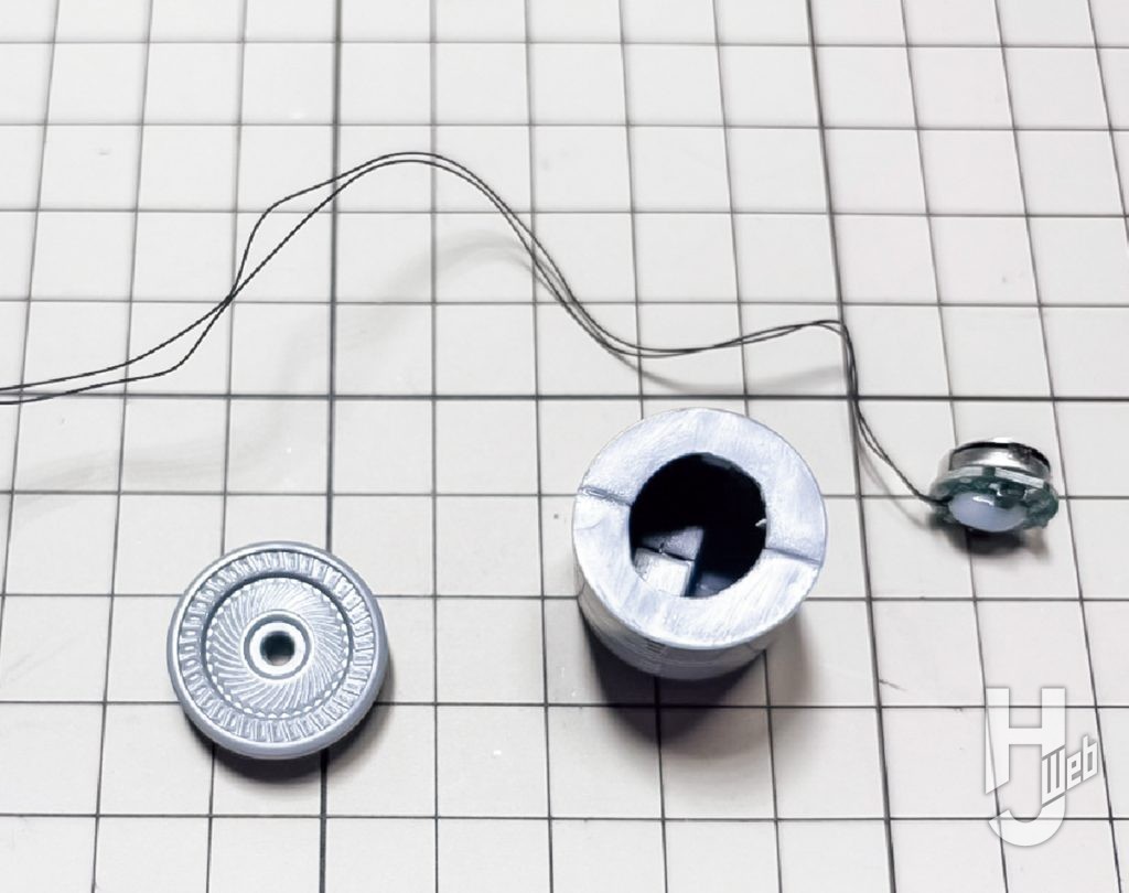 不破優製作「潜水艦-蒼き鋼-イ401」製作中超重力砲の電飾仕込み中