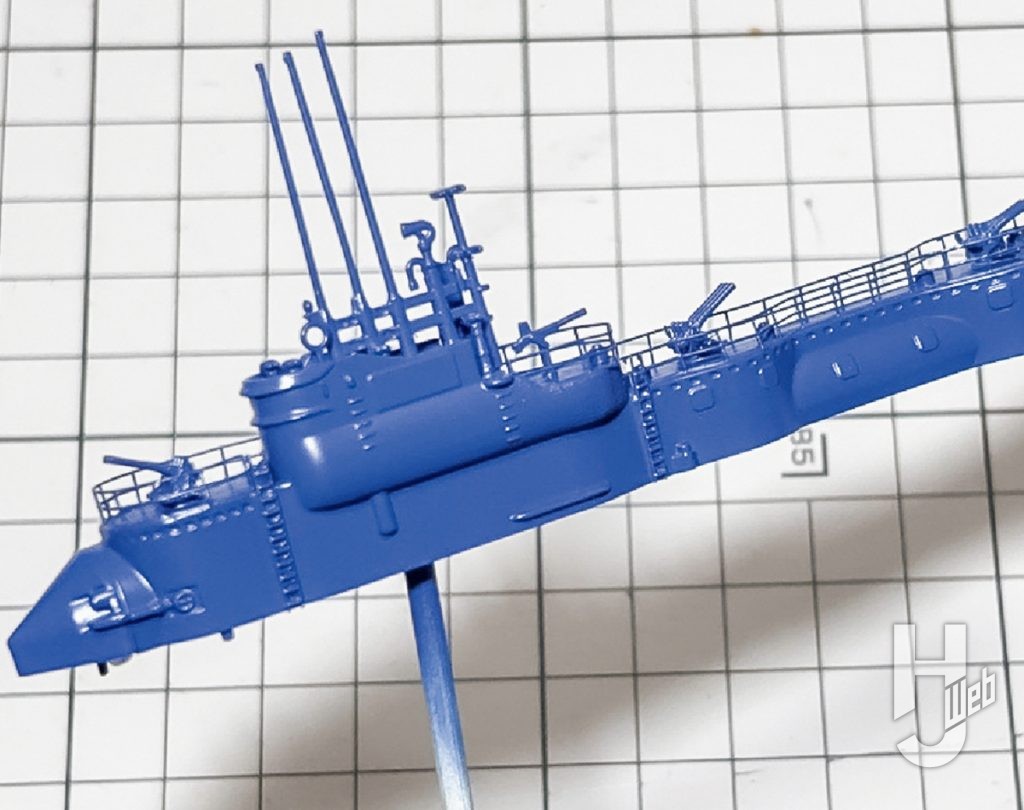 不破優製作「潜水艦-蒼き鋼-イ401」塗装中混色ブルー吹き