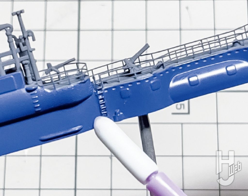 不破優製作「潜水艦-蒼き鋼-イ401」塗装中はみ出し拭き取り