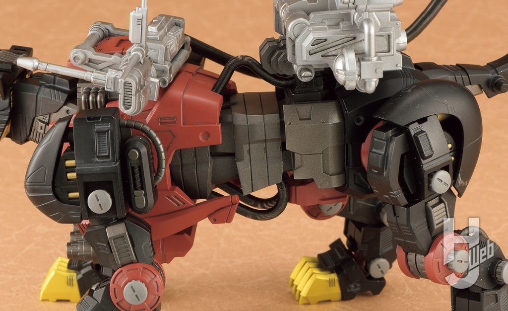 小澤京介製作「セイバータイガー-シュバルツスペシャル」胴体関節アップ1