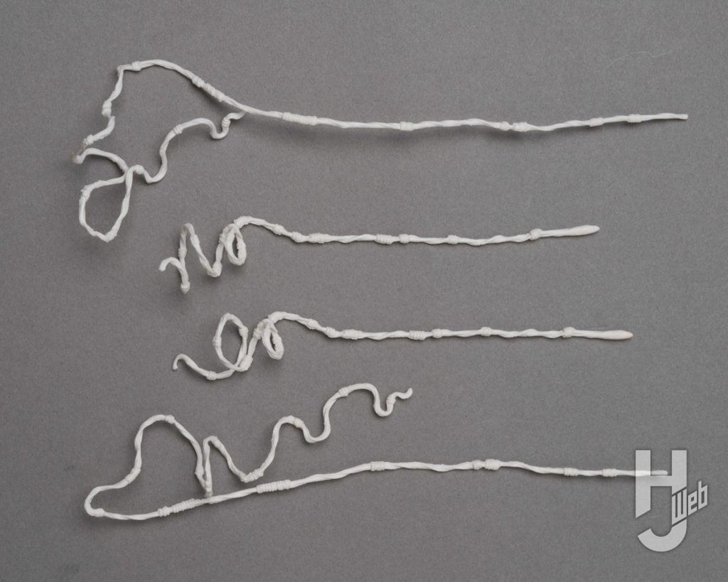 ヴェノムの可動フィギュアの付属品の画像