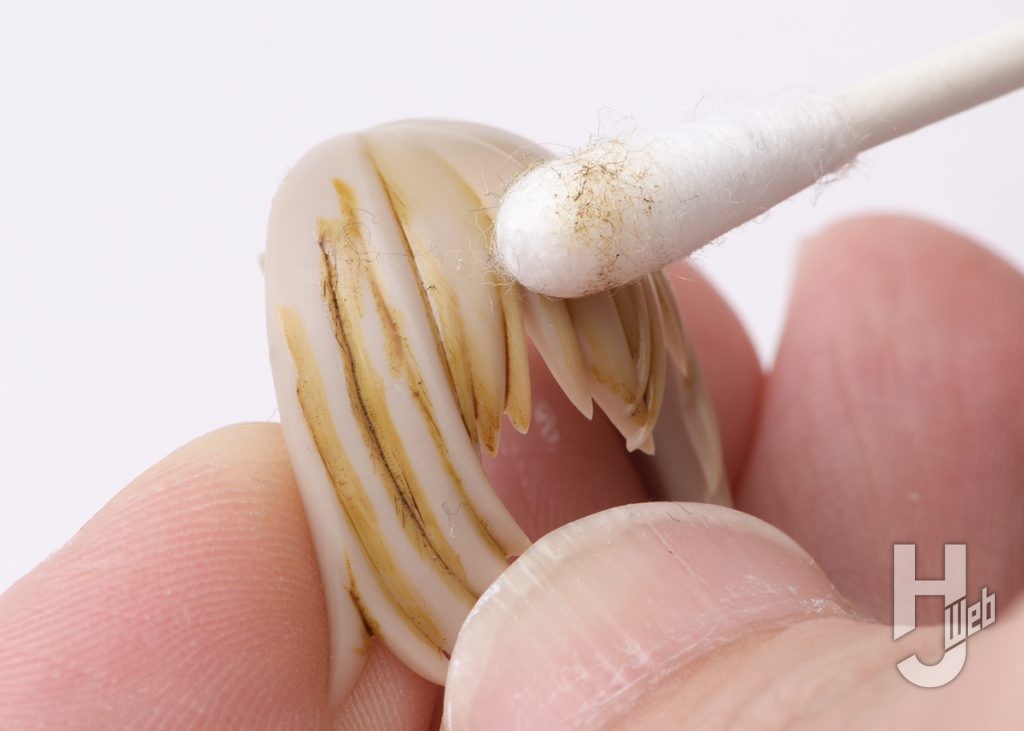 美少女プラモデルの髪の毛のスミ入れの画像その2