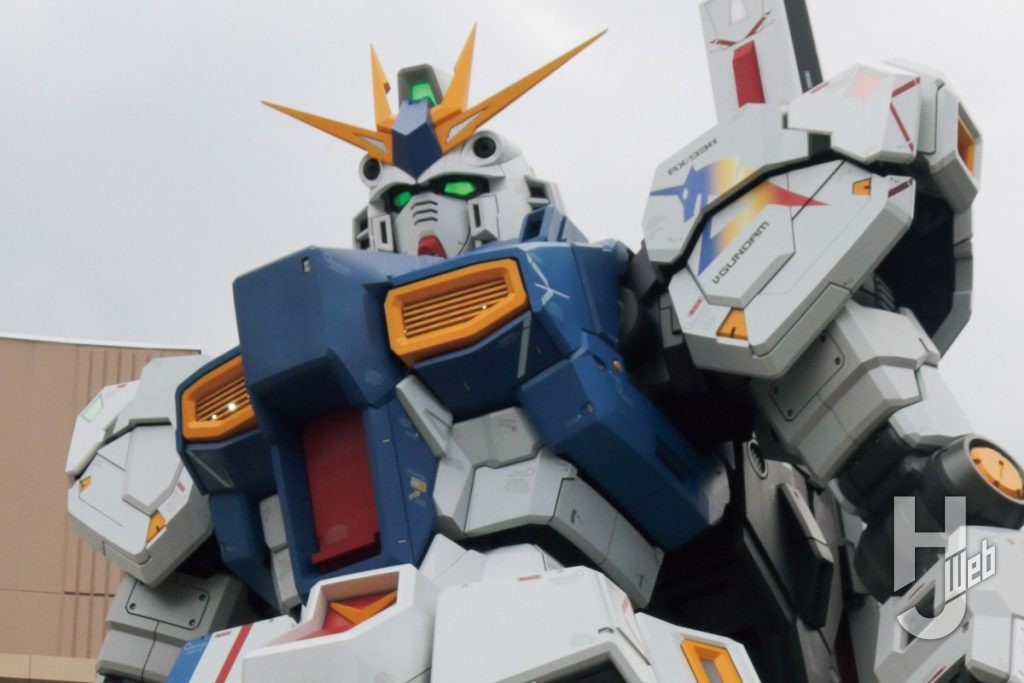 「実物大νガンダム立像」アップ