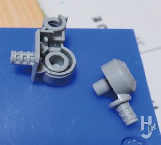 セイラマスオ製作「FULL MECHANICS カラミティガンダム」製作過程：肩関節にメスを入れる2