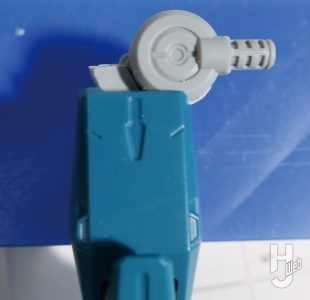 セイラマスオ製作「FULL MECHANICS カラミティガンダム」製作過程：股関節幅を変更する6