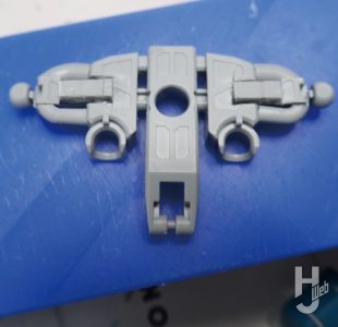 セイラマスオ製作「FULL MECHANICS カラミティガンダム」製作過程：フロントアーマー、サイドアーマーの延長6