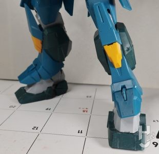 セイラマスオ製作「FULL MECHANICS カラミティガンダム」製作過程:靴の大型化6
