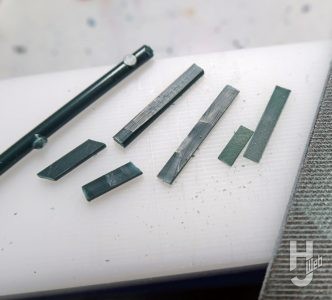 FULL MECHANICS カラミティガンダムの刻んだランナーでプラ板製作