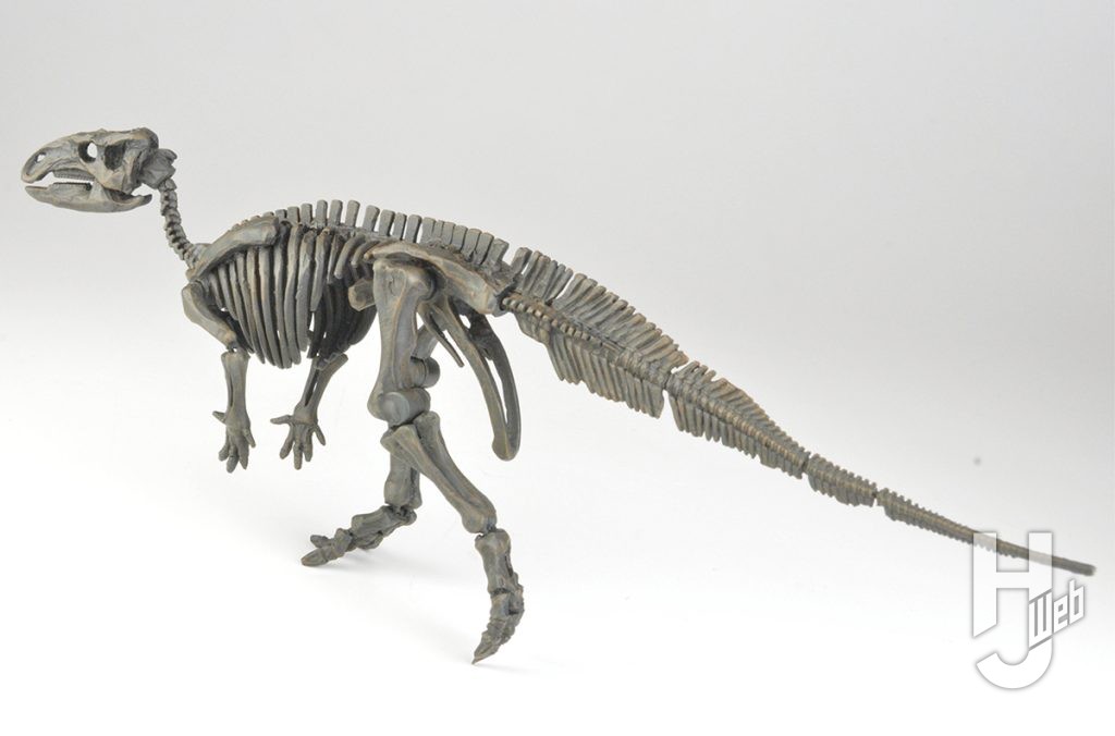 ウラベヒロト製作「フクイサウルス」製作途中