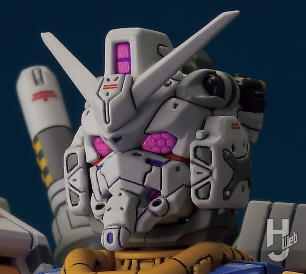 ken16w製作「RX-78-02 白いガンダム」頭部アップブラックライト