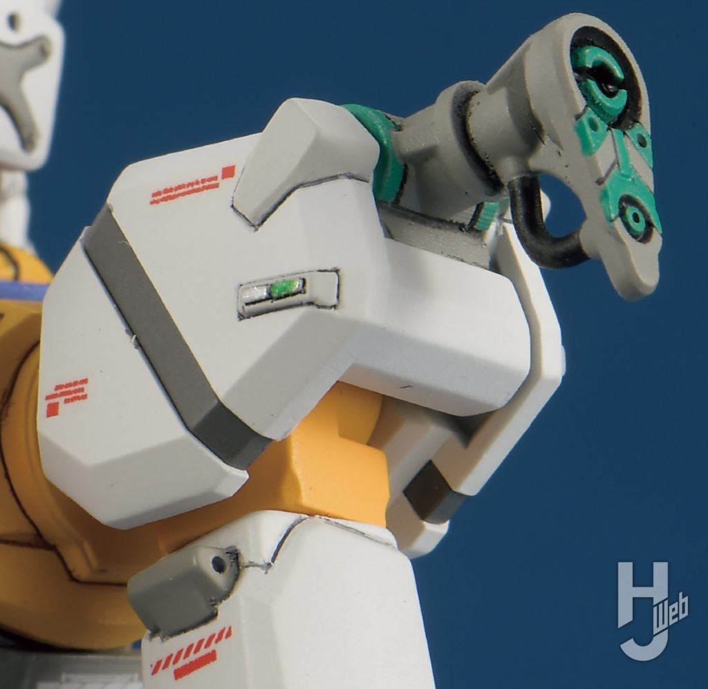 ken16w製作「RX-78-02 白いガンダム」肩装甲アップ