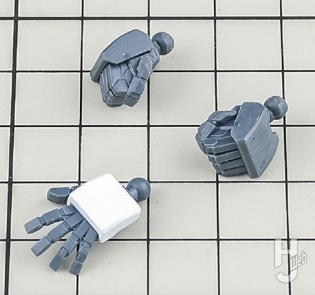 哀川和彦製作「ガンダム7号機」製作途中ハンドパーツ