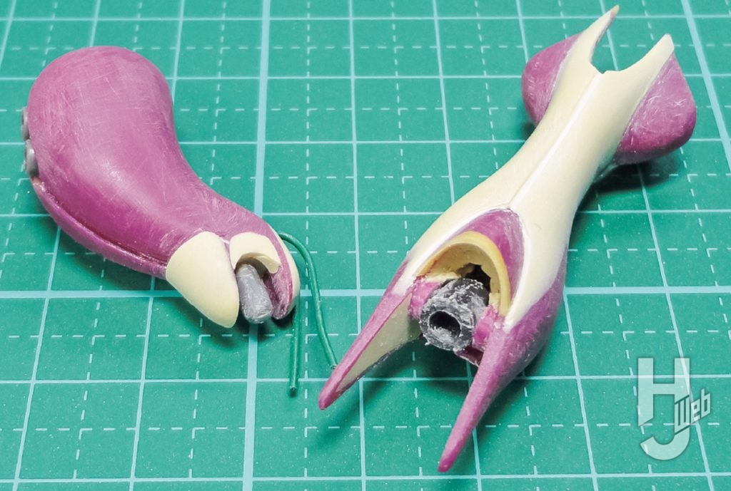 田仲正樹製作「ボチューン」製作途中脚部