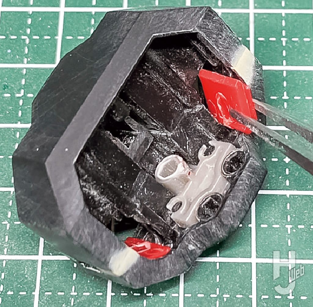 ドーパミン製作途「ダンガードA」製作途中腰部