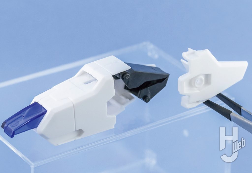 イタミテック製作「アムドライバージェナス＆ボードバイザー」製作途中バイザー肩