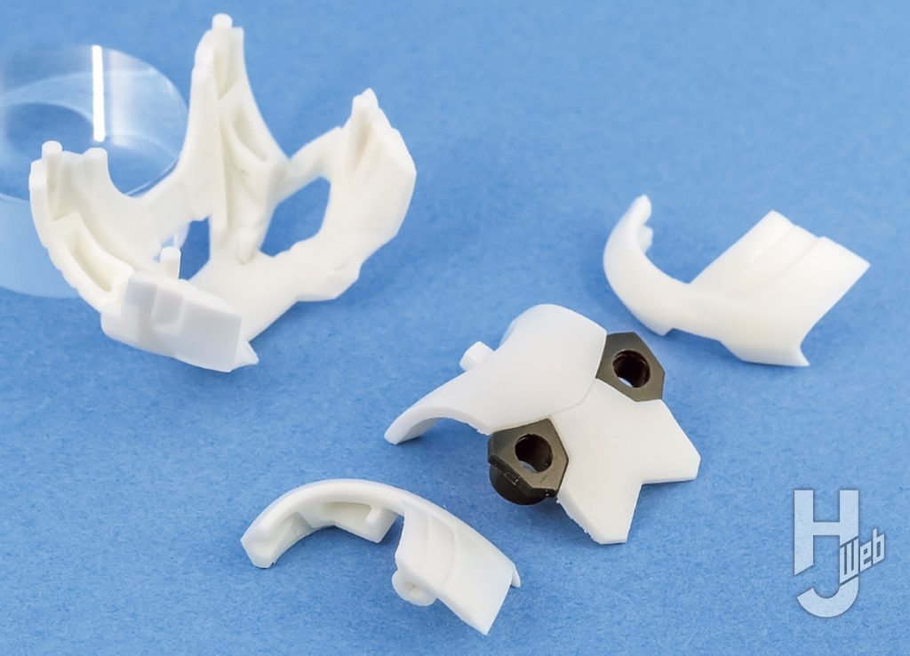 イタミテック製作「アムドライバージェナス＆ボードバイザー」製作途中胸部