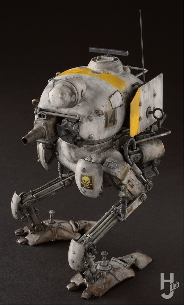 大森記詩製作「シュトラール軍 無人強襲偵察用二足歩行戦車 パックレーテ」