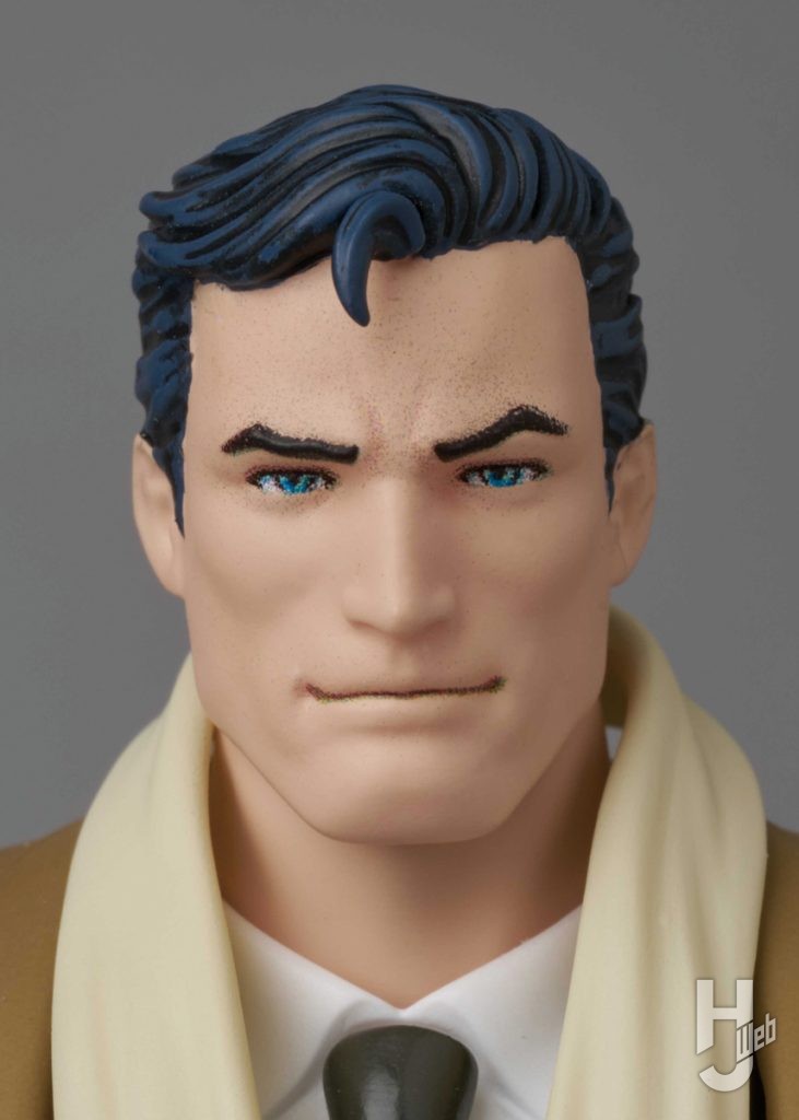 ブルース・ウェインの可動フィギュアの表情のアップ画像その2