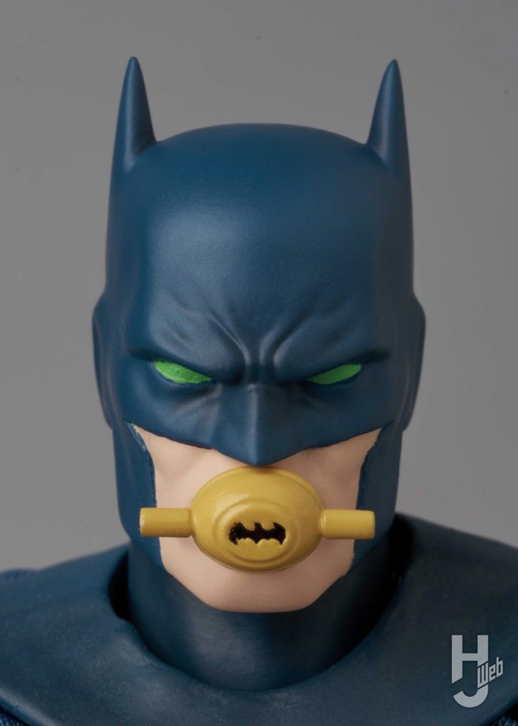 ブルース・ウェインの可動フィギュアの表情のアップ画像その5