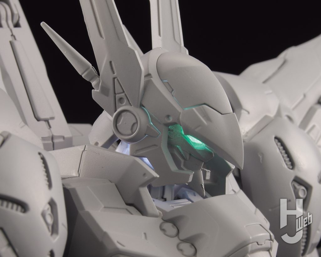 ヴァイスリッターの可動フィギュアの頭部アップの画像