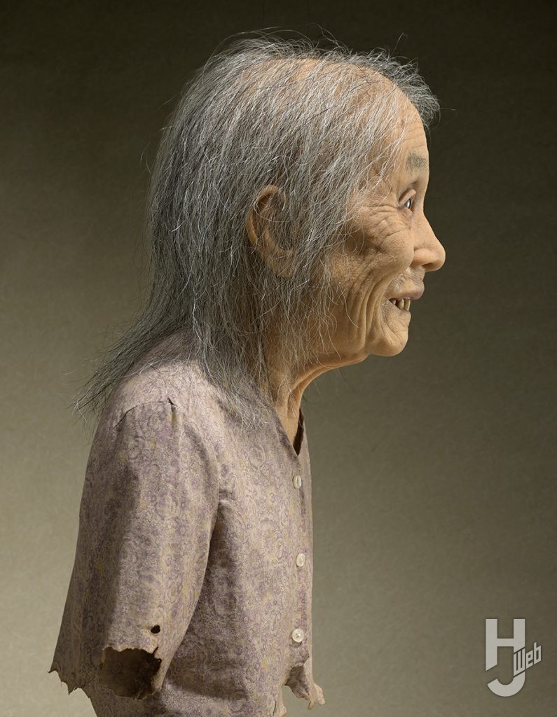 Presence　右側面