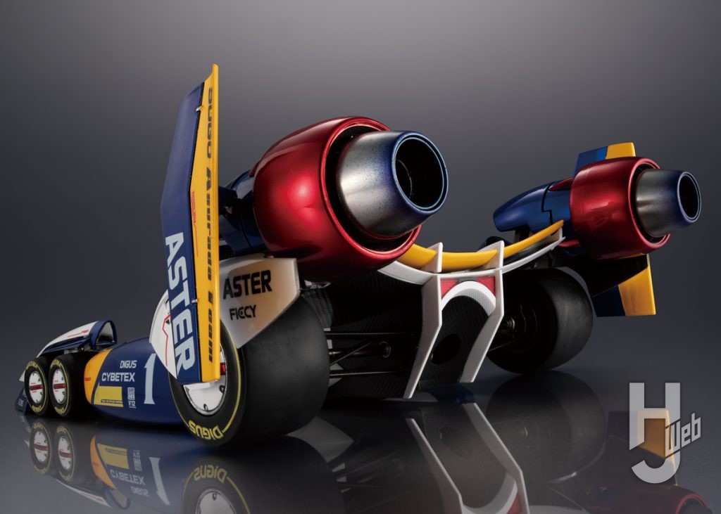 スーパーアスラーダAKF-11のフィギュアの後ろ姿の画像