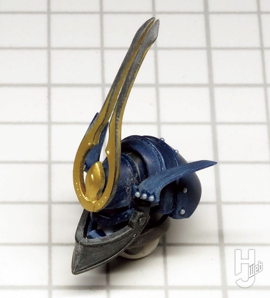 工作後にウェーブの丸リベットを取り付ける
