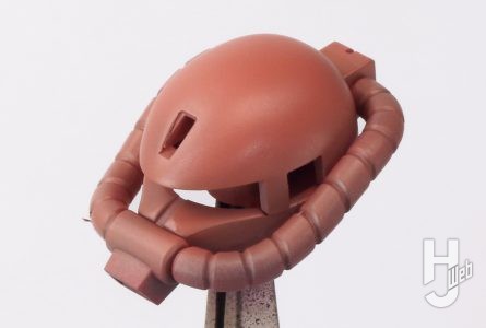 けんたろう製作「シャアザク」頭部エヴォパープルからピンク塗装