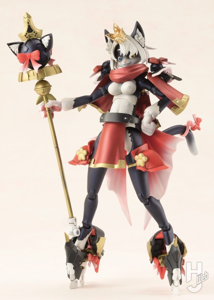 ケット・シーカスタムの顔マニーのプラモデルの全体画像その1