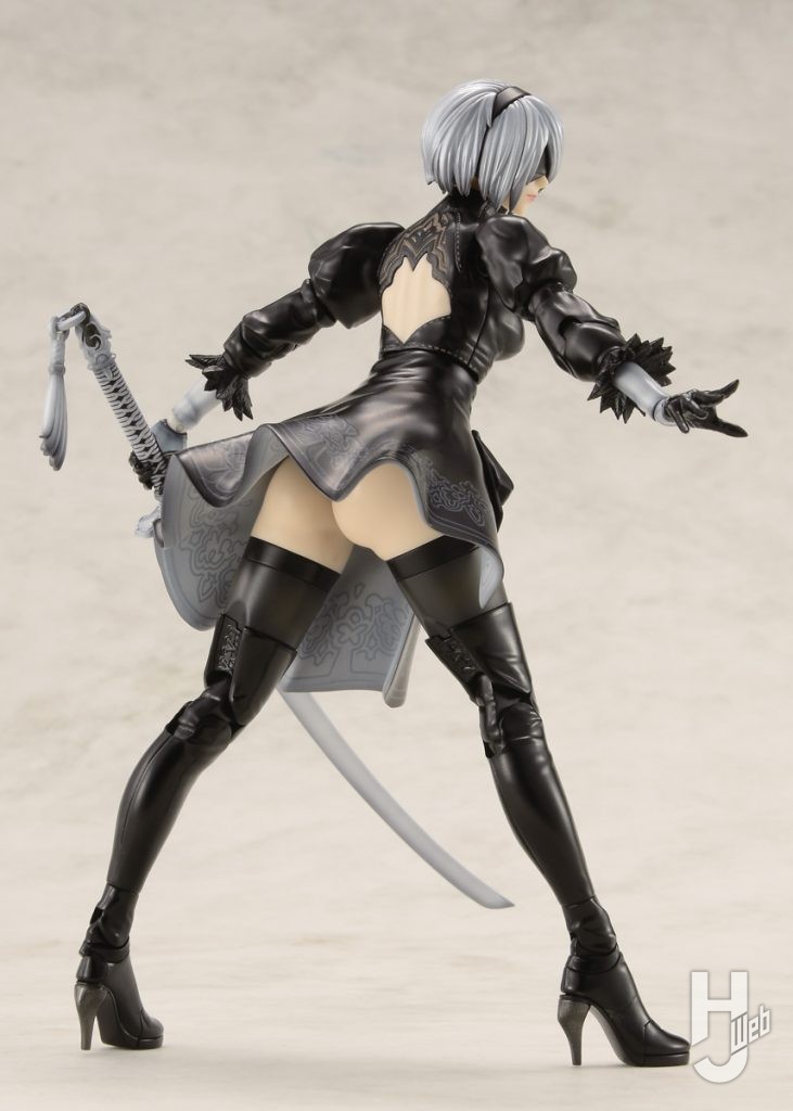 2Bのプラモデルの全体画像その4