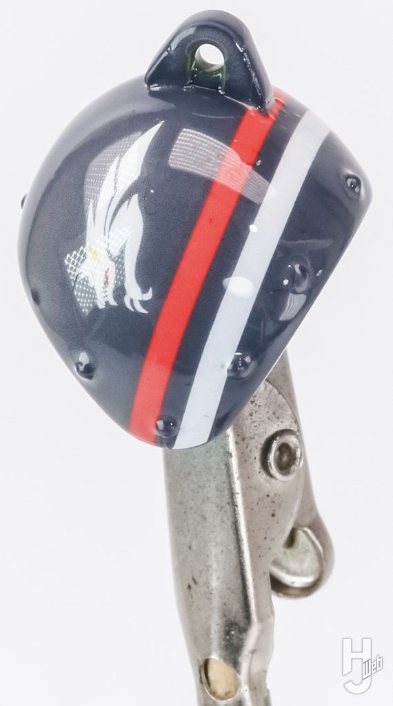 デカール　狼マーク貼り付け　トップコート使用時　画像