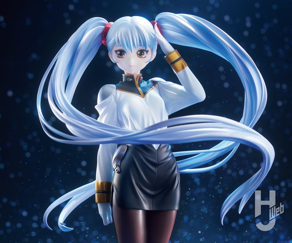 グッドスマイルカンパニーのフィギュア ホシノ・ルリのマント着脱時の画像